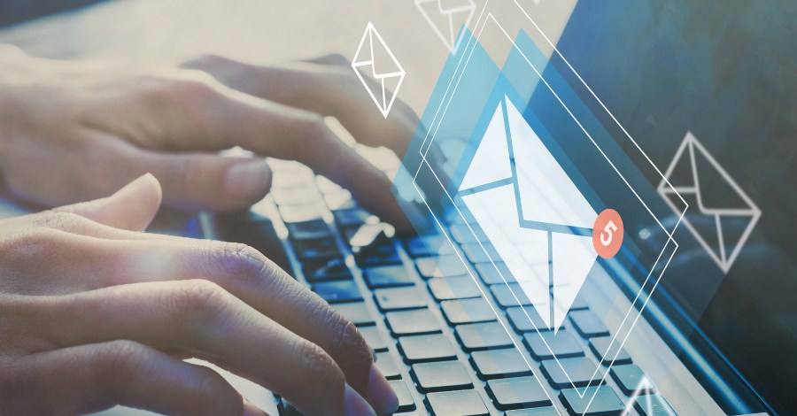 Email là kênh hỗ trợ tiện lợi nhưng chỉ phù hợp với những vấn đề cần được giải quyết cụ thể